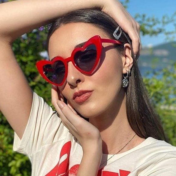 Vintage heart shaped sunglasses main image 9